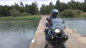 , Brandvlei dam, then onto good gravel via Kniediep and the Breê river crossings meeting the R62 at Robertson where we stopped f