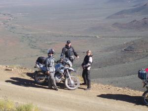 Top of Gannaga Pass : Mel , Corne and Noelene