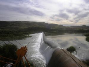 Boegoeberg Dam weir