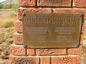Campbell Monument Plaque: "In memory of those who died in the flood of 1916.  Erected by the Baviaanskloof Agricultural Association 1999."