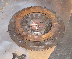 Now to free the trapped detritius of the late grand clutch plate.